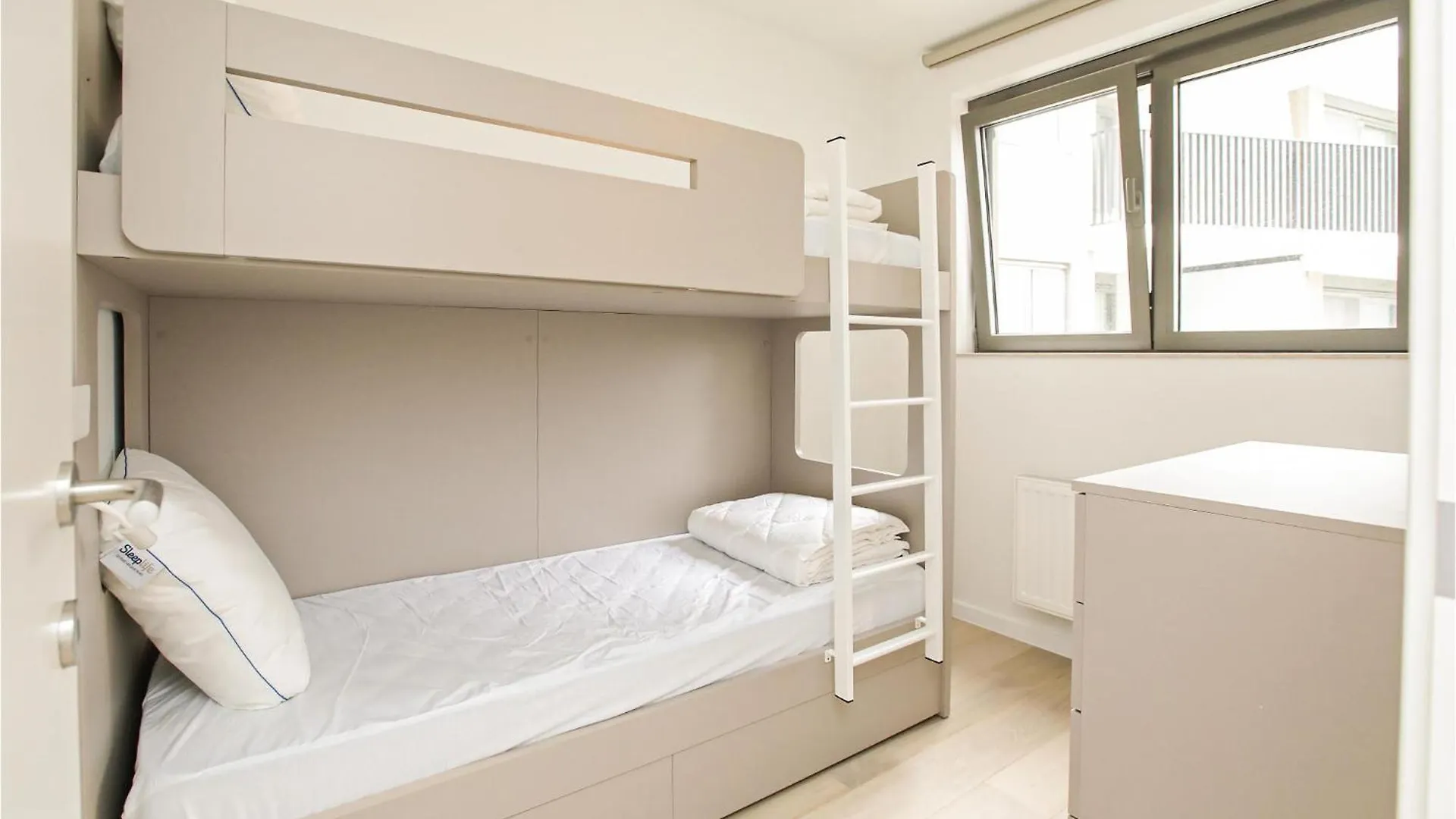 2 Bedroom Nice Apartment In Oostende